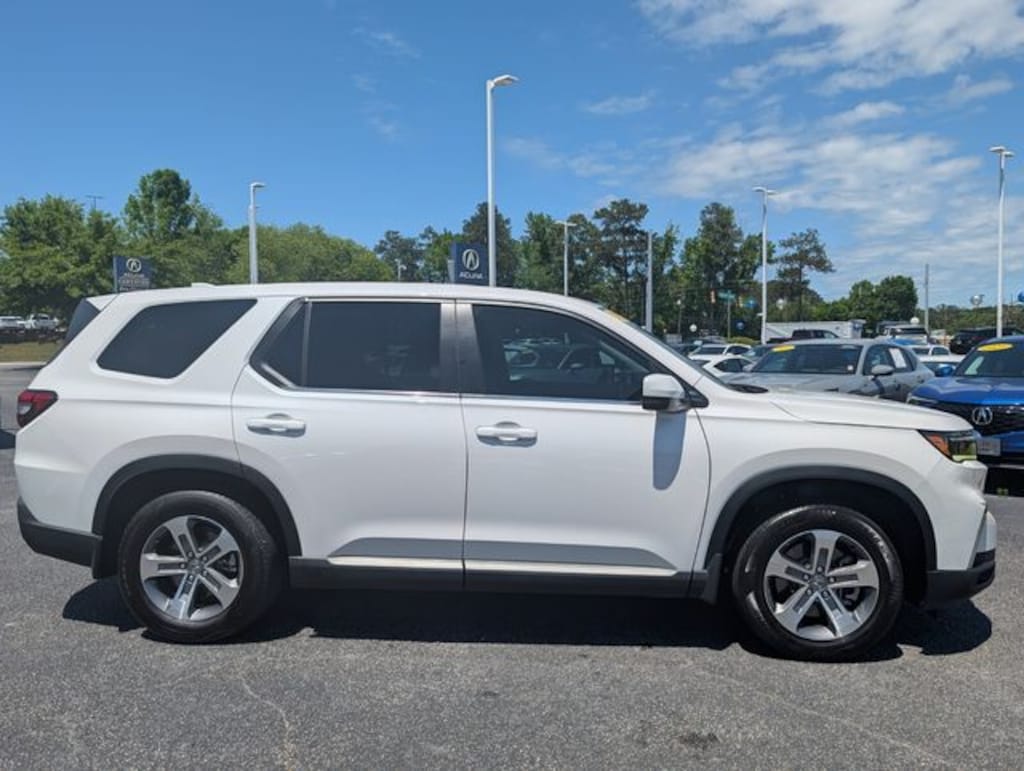 Used 2025 Honda Pilot EX-L+ SUV