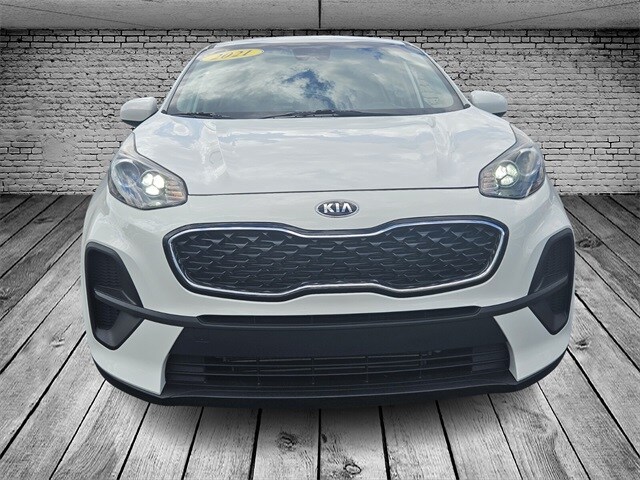 2021 Kia Sportage LX photo 2