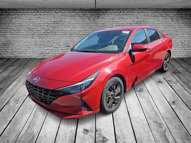 2021 Hyundai Elantra SEL photo 2