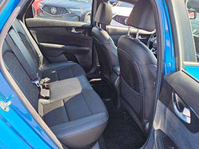2023 Kia Forte GT-Line - Photo 17