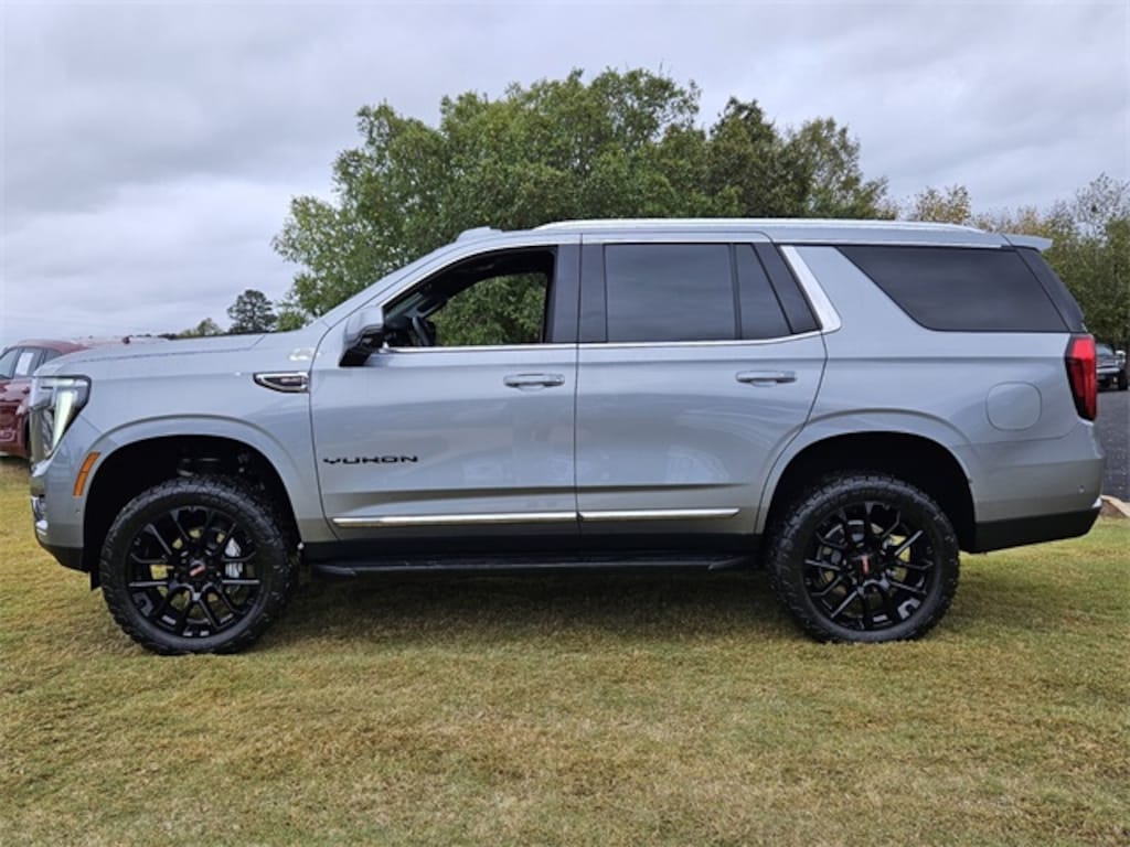 Used 2025 GMC Yukon Elevation SUV