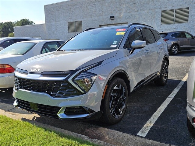 2023 Kia Sportage photo 3