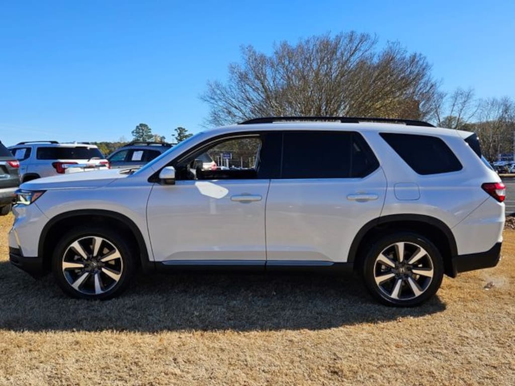 Used 2023 Honda Pilot Touring SUV