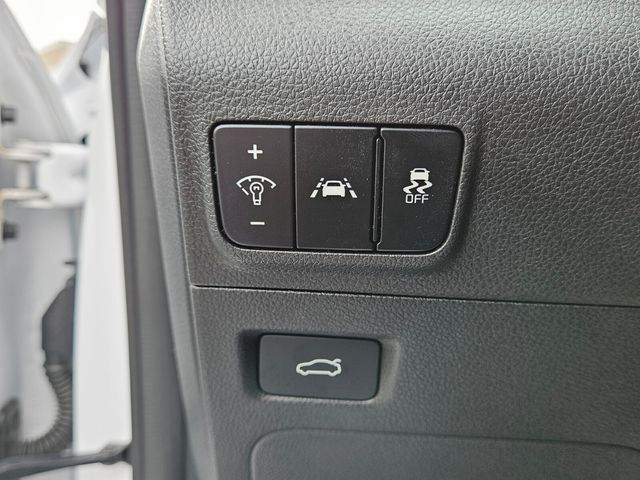 2023 Kia K5 EX - Photo 28