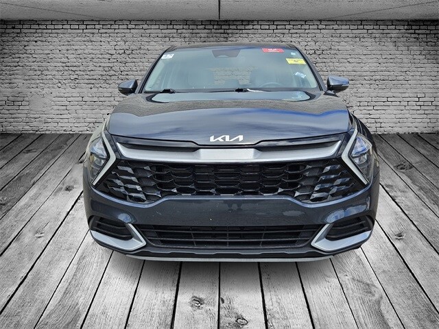 2023 Kia Sportage EX photo 2