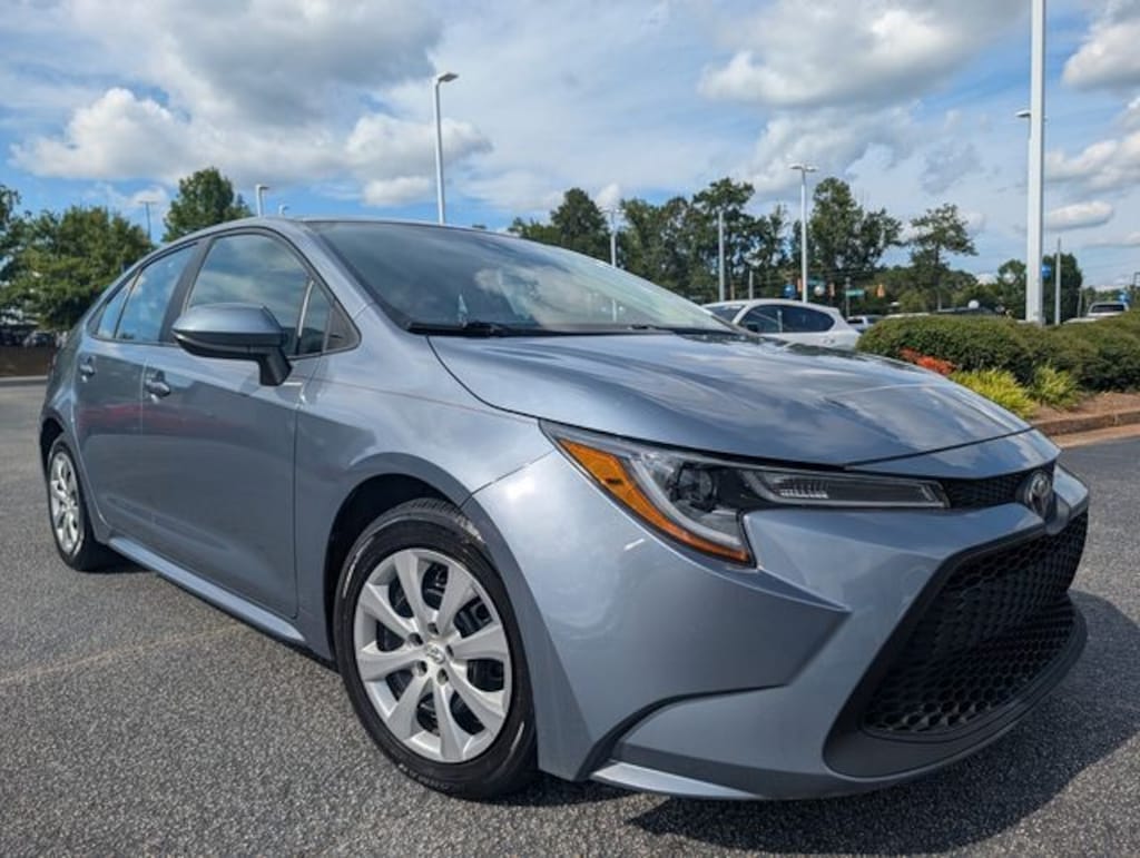 Used 2021 Toyota Corolla LE Sedan