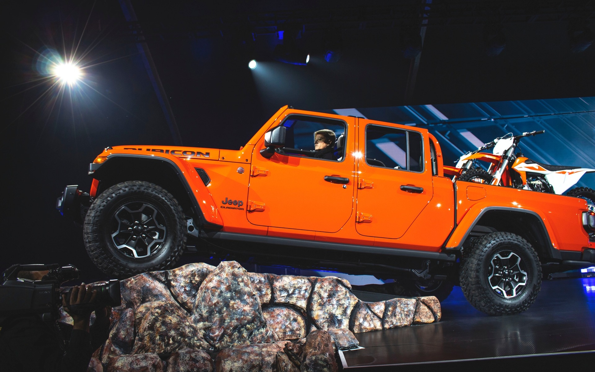 Jeep-gladiator.jpg