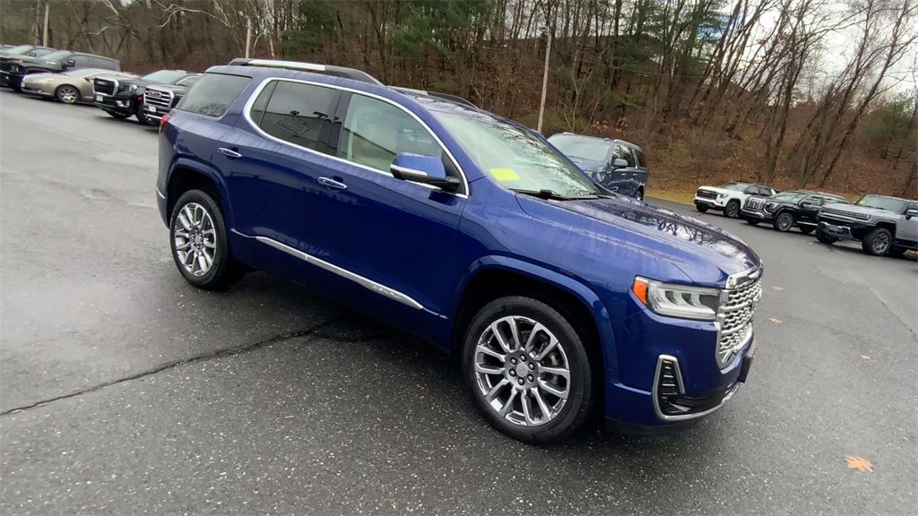 2023 Gmc Acadia Denali photo 2