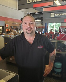 Staff member Dave Musgrove from ID_a112a28068dd