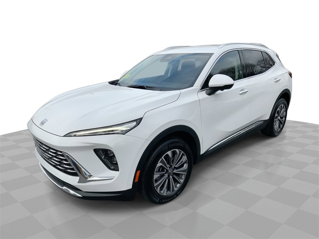 2025 Buick Envision Preferred's photo