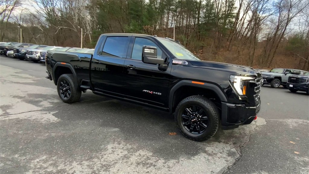 2026 Gmc Sierra 2500 HD AT4 photo 2