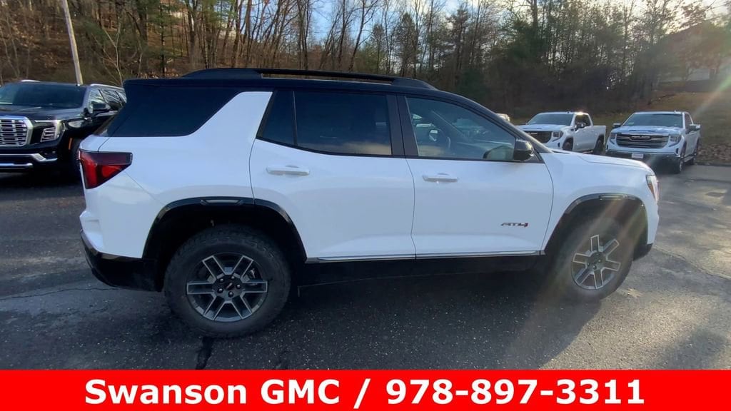 2026 GMC Terrain AT4 - Photo 10