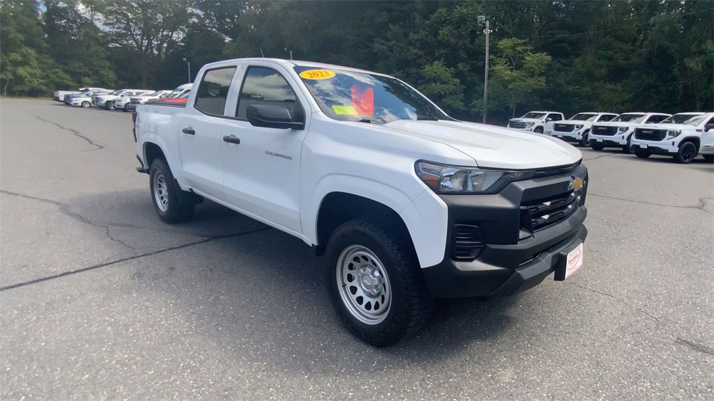 2023 Chevrolet Colorado Work Truck photo 2