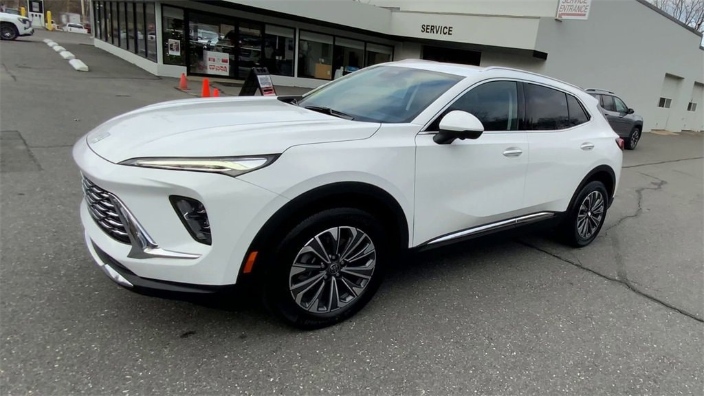 Used 2025 Buick Envision Preferred SUV