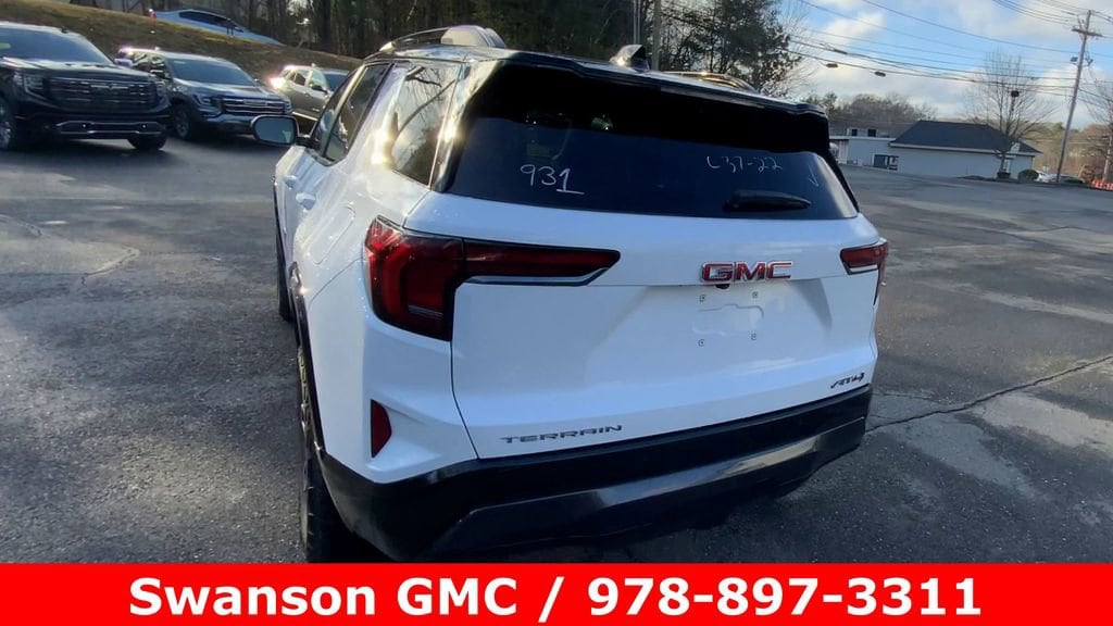 2026 GMC Terrain AT4 - Photo 8