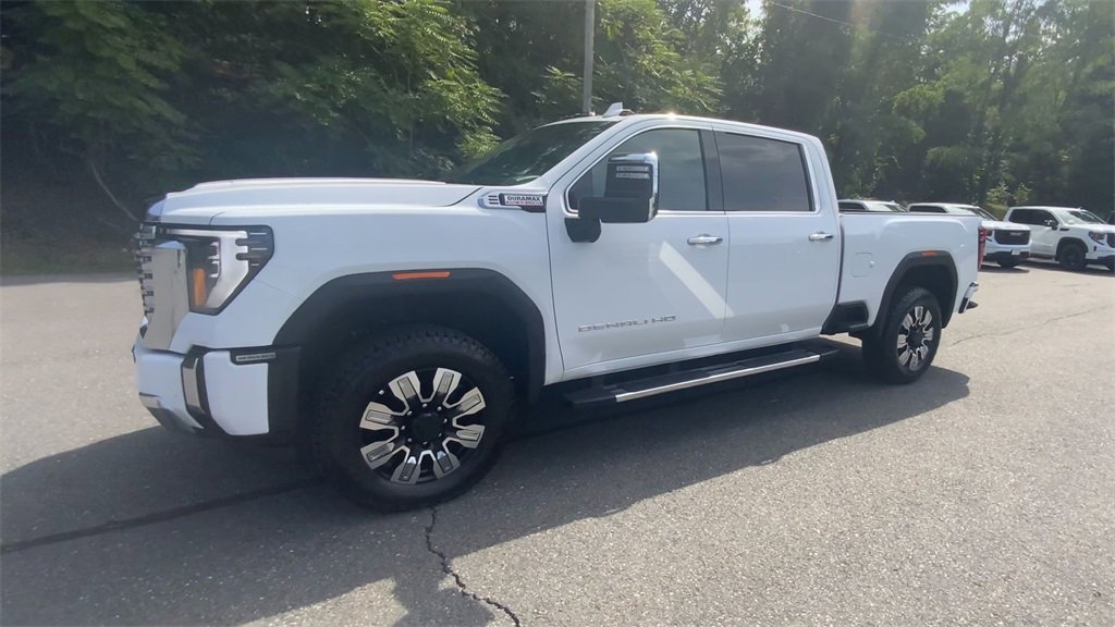 2024 Gmc Sierra 2500 HD Denali photo 4