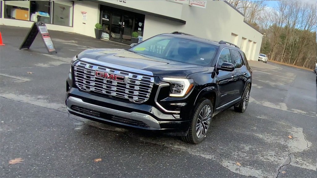 2026 Gmc Terrain Denali photo 3