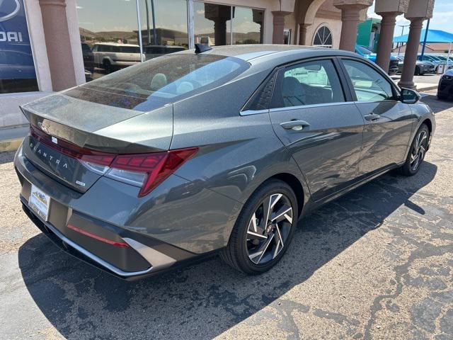 2025 Hyundai Elantra Hybrid Limited photo 2