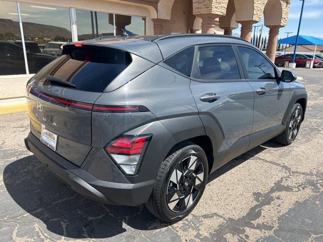 2025 Hyundai Kona SEL photo 2