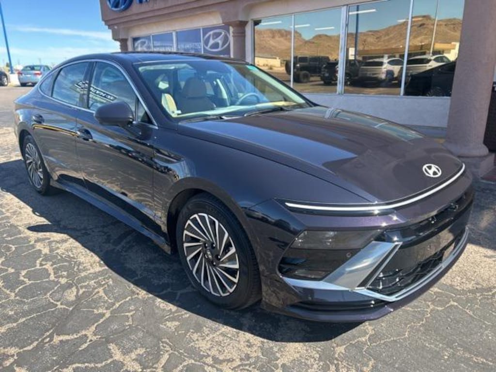 New 2025 Hyundai Sonata Hybrid Limited Sedan