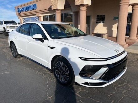 2025 Hyundai Sonata Hybrid SEL Sedan