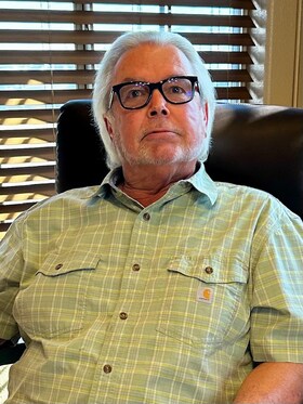 Staff member Donnie Ward from ID_a85b647bb7c9
