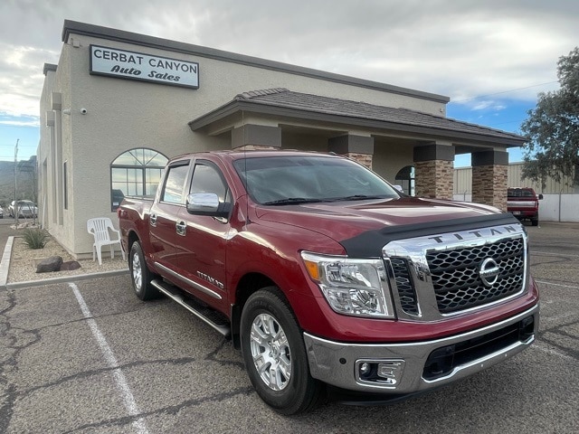 2018 Nissan Titan SV's photo