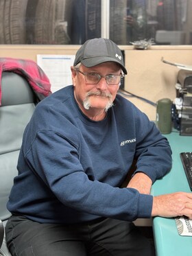 Staff member William Garvey from ID_a25d9fad5e86