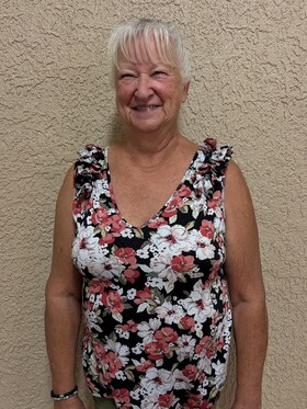 Staff member Karen Alton from ID_1caf3cd2aa3f