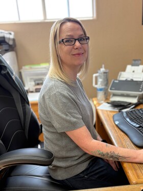 Staff member Jennifer DeSantis from ID_a85b647bb7c9