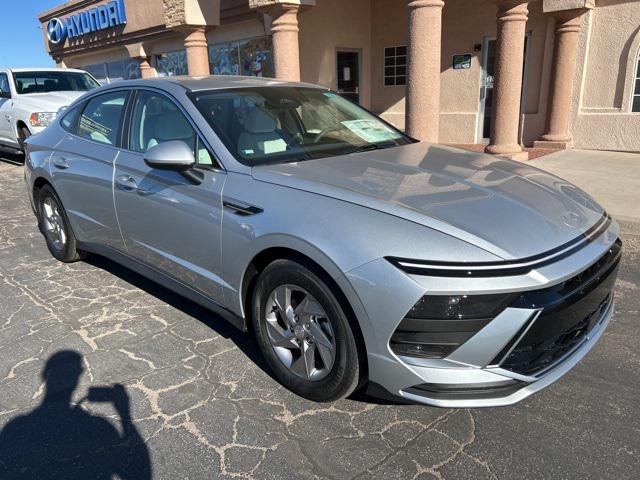 2026 Hyundai Sonata SE's photo