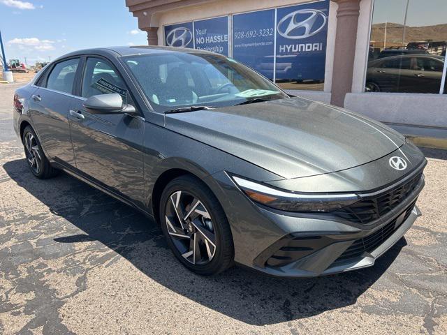 2025 Hyundai Elantra Hybrid Limited