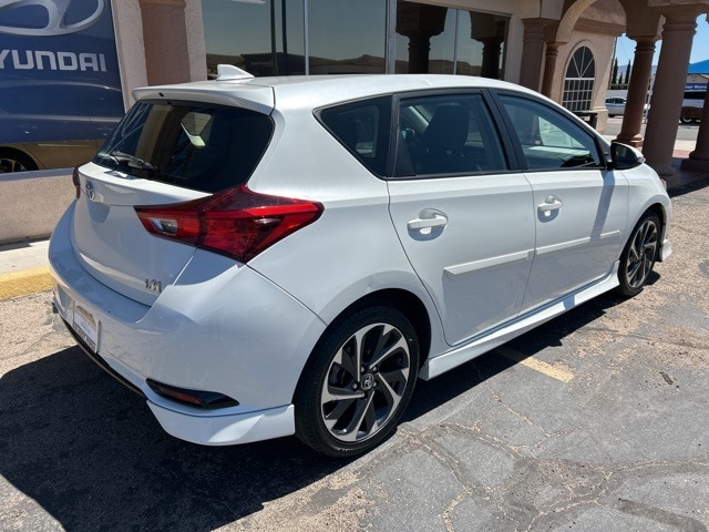 Used 2018 Toyota Corolla iM Base with VIN JTNKARJE9JJ559090 for sale in Kingman, AZ