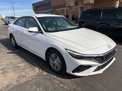 2026 Hyundai Elantra SE Sedan