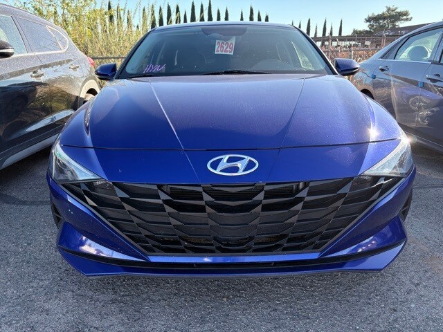 2023 Hyundai Elantra Blue photo 2