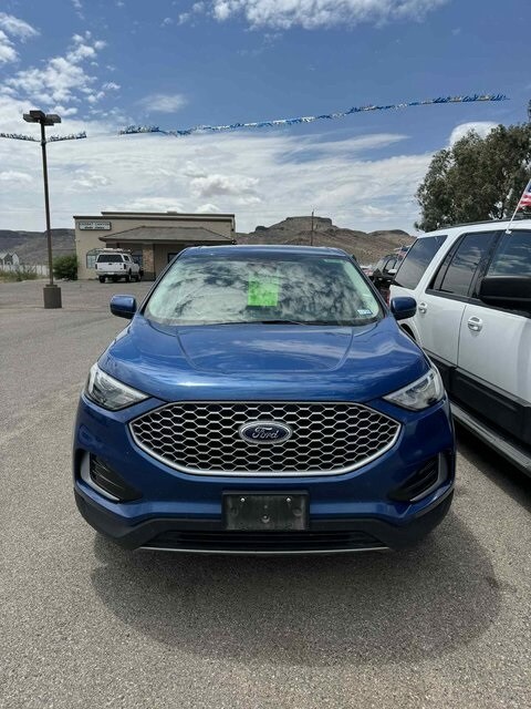 2023 Ford Edge SEL photo 2