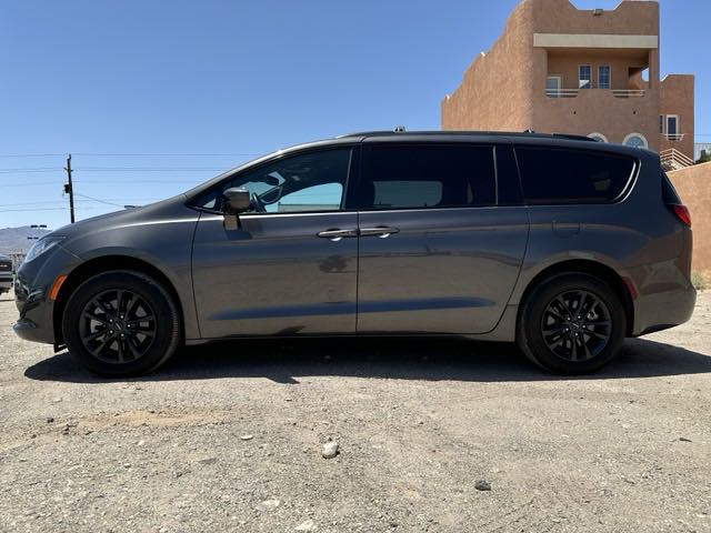 Used 2020 Chrysler Pacifica AWD LAUNCH EDITION with VIN 2C4RC3BG7LR289012 for sale in Fort Mohave, AZ