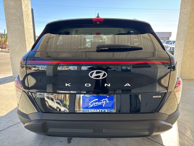 2024 Hyundai Kona SEL photo 3