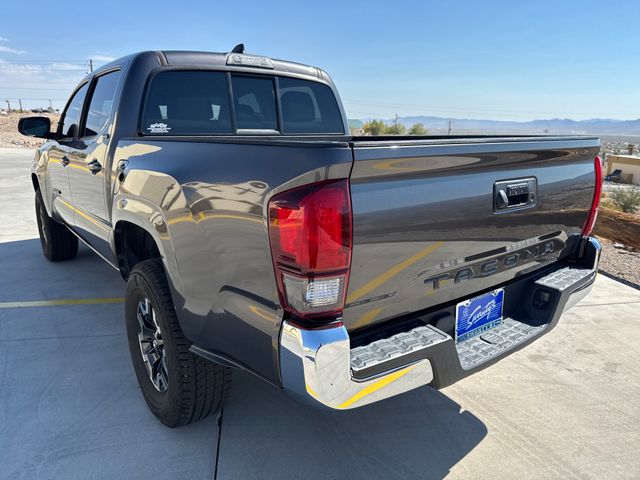 2020 Toyota Tacoma SR5 Double Cab photo 2