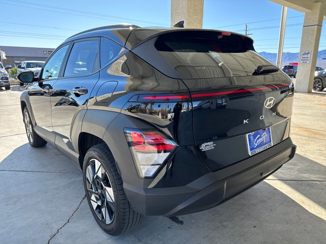 2024 Hyundai Kona SEL photo 2