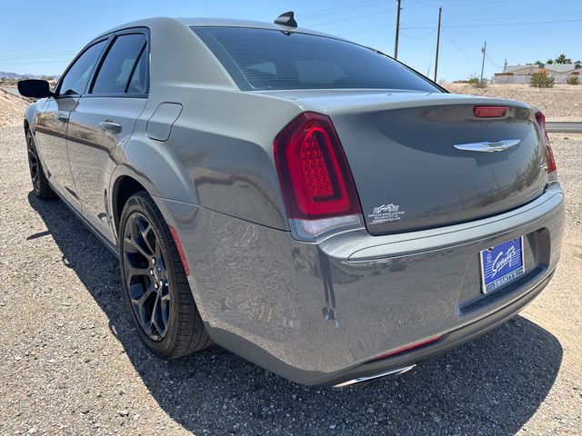 2019 Chrysler 300 S photo 3