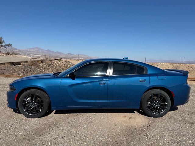 2022 Dodge Charger SXT photo 2