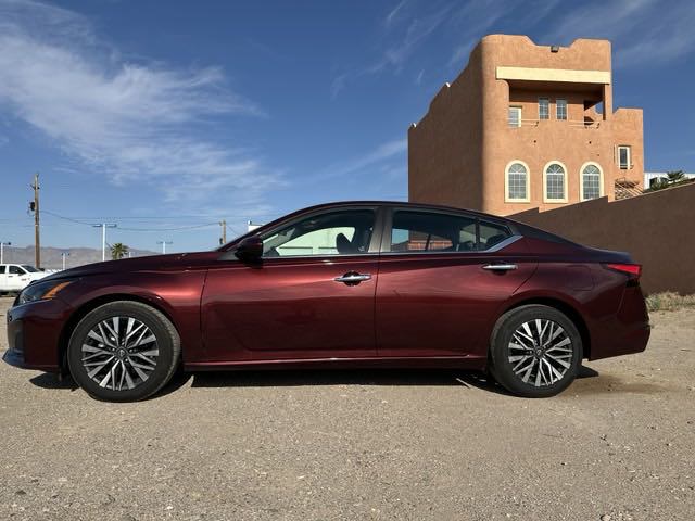 Used 2023 Nissan Altima SV with VIN 1N4BL4DV2PN313843 for sale in Fort Mohave, AZ