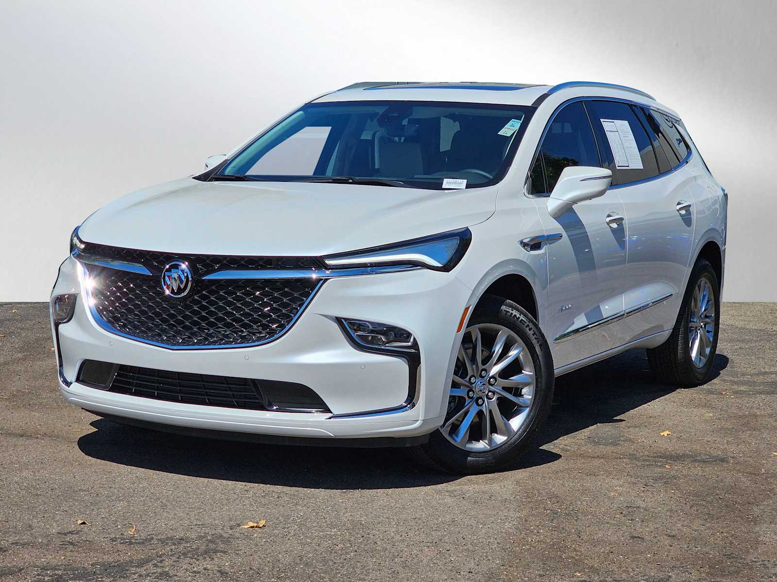 2023 Buick Enclave Avenir's photo