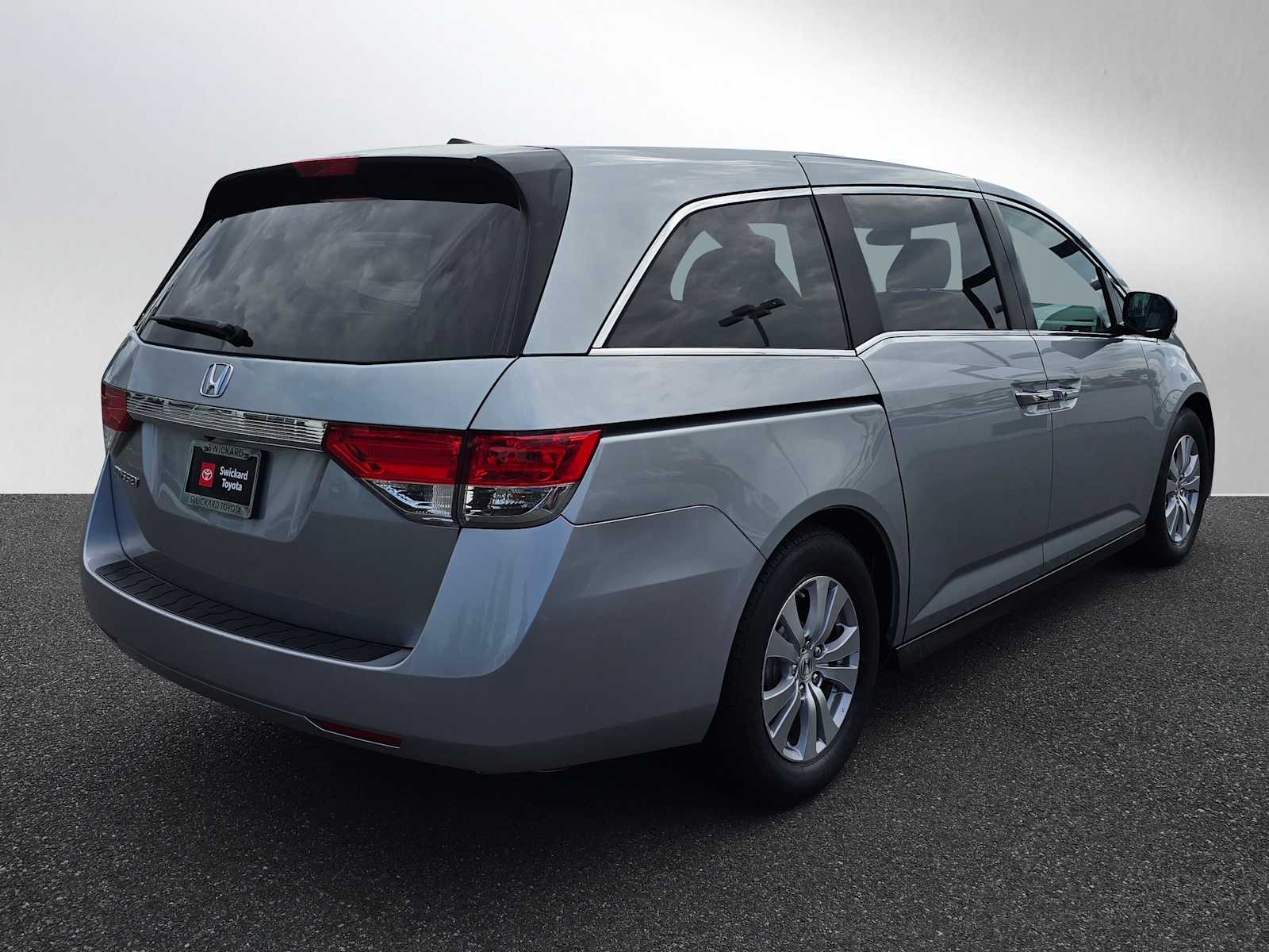 2016 Honda Odyssey EX-L photo 3