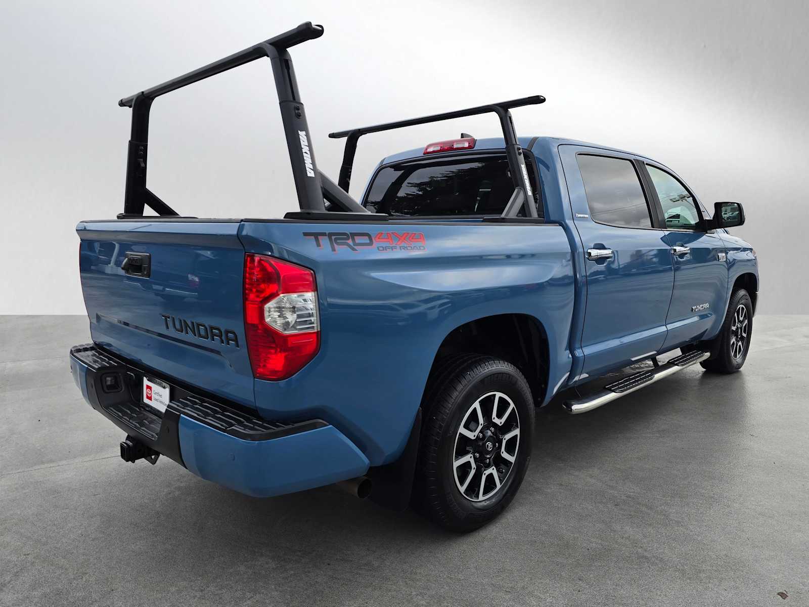 2020 Toyota Tundra Limited CrewMax photo 3