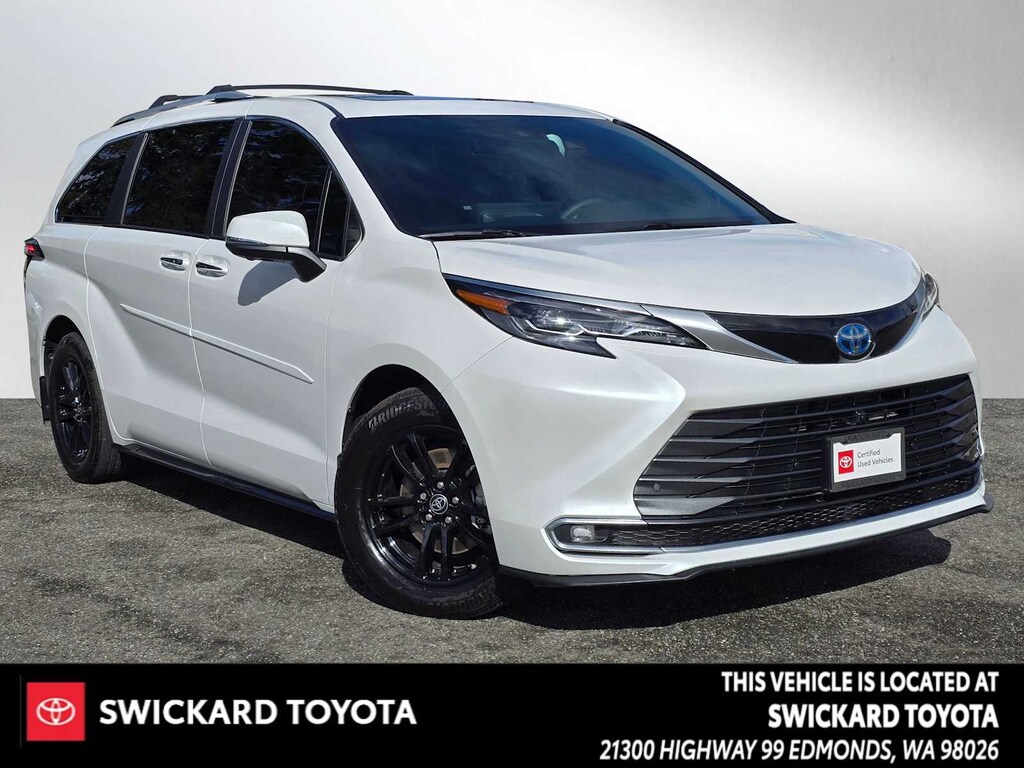 Certified 2025 Toyota Sienna Platinum 7 Passenger Van Passenger Van