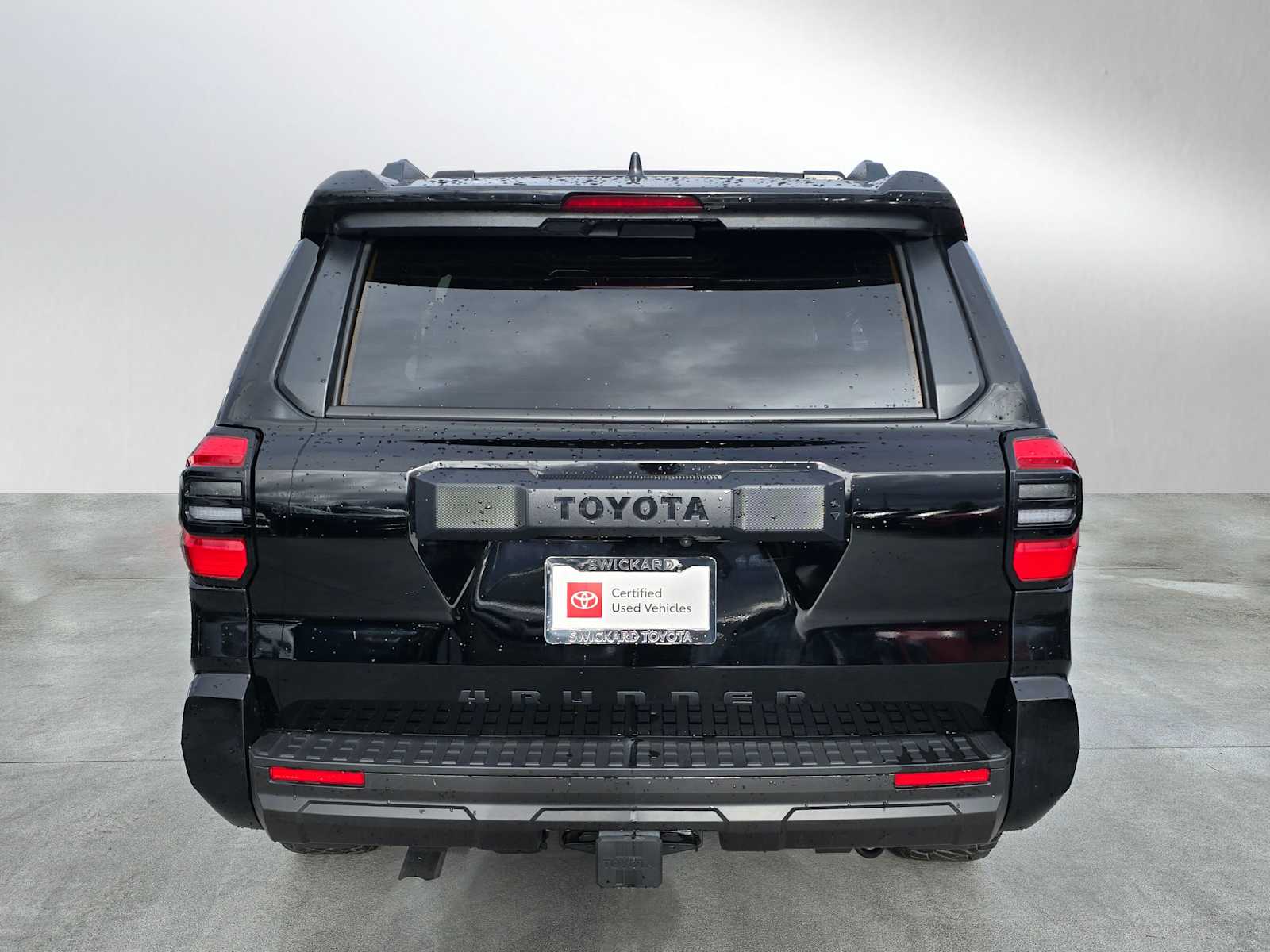 2025 Toyota 4Runner SR5 4WD photo 4