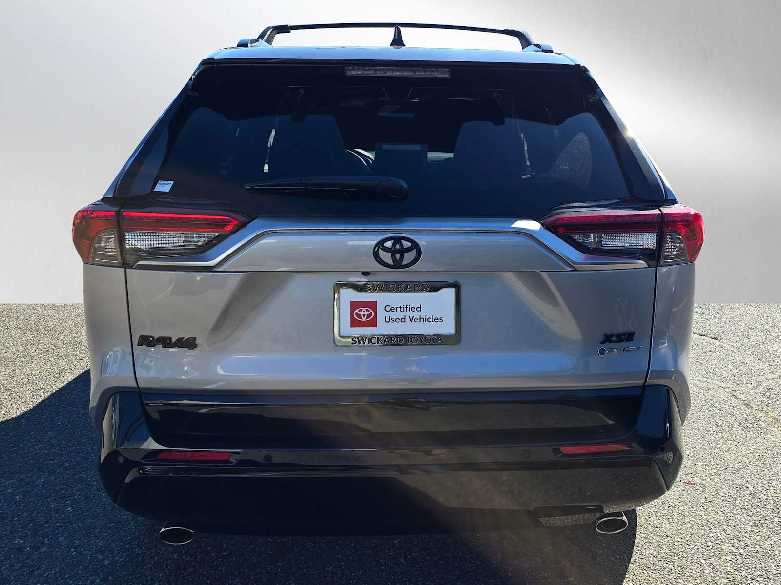 2024 Toyota RAV4 Prime XSE photo 3