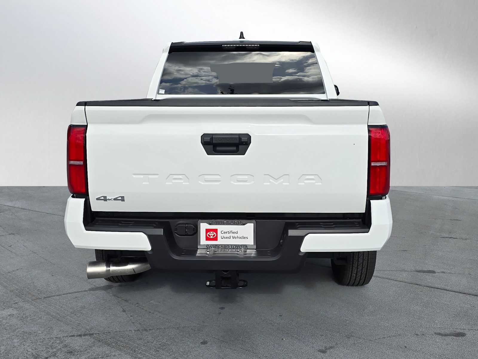 2025 Toyota Tacoma SR5 Double Cab photo 3